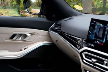 BMW 3 SERIES 3.0 M340d MHT Saloon 4dr Diesel Hybrid Auto xDrive Euro 6 (s/s) 