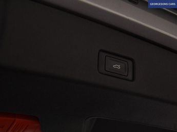 AUDI Q4 E-TRON 35 Sport SUV 5dr Electric Auto 55kWh (170 ps)