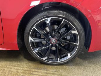 TOYOTA COROLLA 2.0 VVT-h GPF GR SPORT Touring Sports 5dr Petrol Hybrid CVT Euro