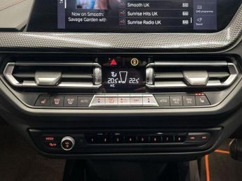 BMW 1 SERIES 1.5 118i Sport Hatchback 5dr Petrol DCT Euro 6 (s/s) (140 ps)