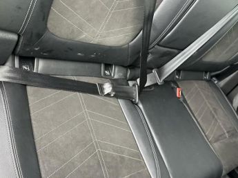 VAUXHALL GRANDLAND 1.5 Turbo D Ultimate SUV 5dr Diesel Auto Euro 6 (s/s) (130 ps)