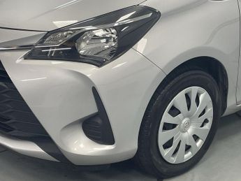 TOYOTA YARIS 1.0 VVT-i Active Hatchback 5dr Petrol Manual Euro 6 (72 ps) - AA