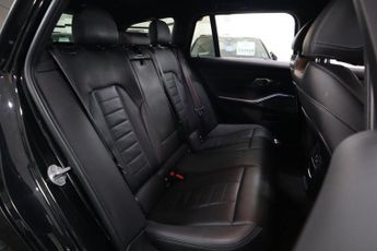 BMW 3 SERIES 3.0 330d M Sport Touring 5dr Diesel Auto xDrive Euro 6 (s/s) (26