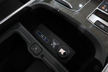 LAND ROVER RANGE ROVER SPORT 4.4 SD V8 Autobiography Dynamic SUV 5dr Diesel Auto 4WD Euro 6 (