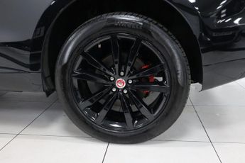 JAGUAR F-PACE 2.0 D180 Chequered Flag SUV 5dr Diesel Auto AWD Euro 6 (s/s) (18