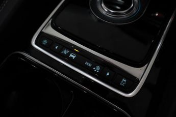 JAGUAR F-PACE 2.0 D180 Chequered Flag SUV 5dr Diesel Auto AWD Euro 6 (s/s) (18