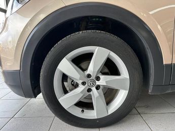 VOLKSWAGEN T-CROSS 1.0 TSI SEL SUV 5dr Petrol DSG Euro 6 (s/s) (115 ps)
