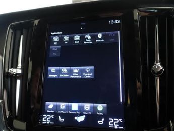 VOLVO V90 2.0 T4 GPF Momentum Estate 5dr Petrol Auto Euro 6 (s/s) (190 ps)