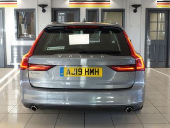 VOLVO V90 2.0 T4 GPF Momentum Estate 5dr Petrol Auto Euro 6 (s/s) (190 ps)