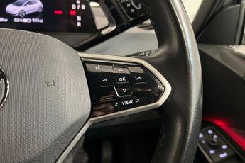VOLKSWAGEN ID.3 Pro Performance 58kWh Life Hatchback 5dr Electric Auto (204 ps) 