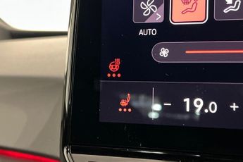 VOLKSWAGEN ID.3 Pro Performance 58kWh Life Hatchback 5dr Electric Auto (204 ps) 