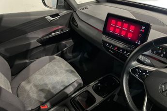VOLKSWAGEN ID.3 Pro Performance 58kWh Life Hatchback 5dr Electric Auto (204 ps) 