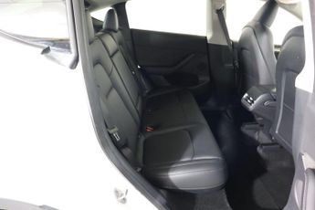 TESLA MODEL Y (Dual Motor) Long Range Auto 4WDE 5dr