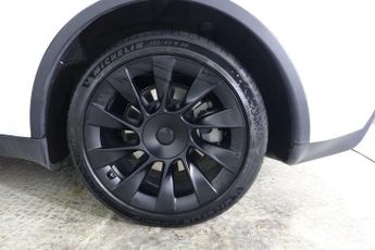 TESLA MODEL Y (Dual Motor) Long Range Auto 4WDE 5dr