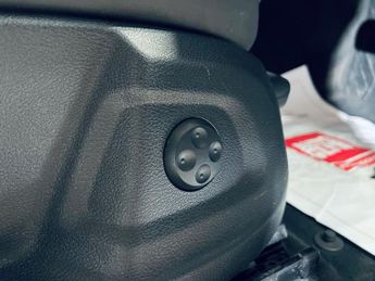 AUDI Q5 2.0 TDI S line Plus SUV 5dr Diesel S Tronic quattro Euro 5 (s/s)