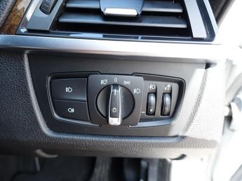 BMW 3 SERIES GRAN TURISMO 3.0 330d M Sport GT 5dr Diesel Auto Euro 6 (s/s) (258 ps)