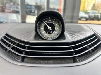 PORSCHE TAYCAN Performance Plus 93.4kWh Turbo S Saloon 4dr Electric Auto 4WD (7