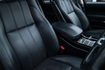 LAND ROVER RANGE ROVER 3.0 TD V6 Vogue SUV 5dr Diesel Auto 4WD Euro 6 (s/s) (258 ps)