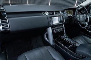 LAND ROVER RANGE ROVER 3.0 TD V6 Vogue SUV 5dr Diesel Auto 4WD Euro 6 (s/s) (258 ps)