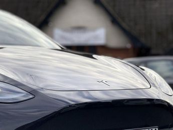TESLA MODEL Y (Dual Motor) Long Range SUV 5dr Electric Auto 4WDE (384 bhp)