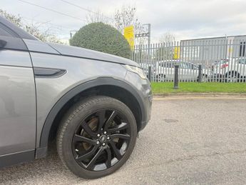 LAND ROVER DISCOVERY SPORT 2.0 TD4 HSE Black SUV 5dr Diesel Auto 4WD Euro 6 (s/s) (180 ps)
