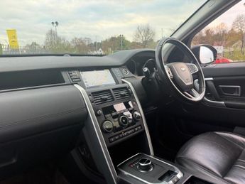 LAND ROVER DISCOVERY SPORT 2.0 TD4 HSE Black SUV 5dr Diesel Auto 4WD Euro 6 (s/s) (180 ps)