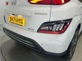 HYUNDAI KONA 64kWh Premium SUV 5dr Electric Auto (10.5kW Charger) (204 ps)