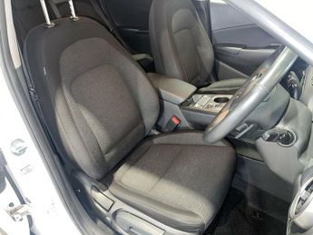 HYUNDAI KONA 64kWh Premium SUV 5dr Electric Auto (10.5kW Charger) (204 ps)