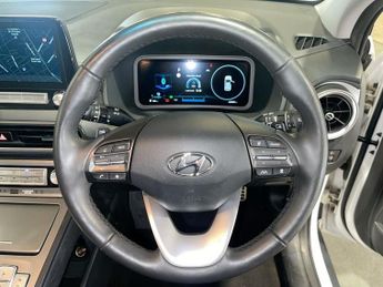 HYUNDAI KONA 64kWh Premium SUV 5dr Electric Auto (10.5kW Charger) (204 ps)