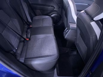 RENAULT CAPTUR 1.6 E-TECH 9.8kWh techno SUV 5dr Petrol Plug-in Hybrid Auto Euro