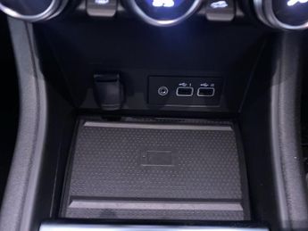 RENAULT CAPTUR 1.6 E-TECH 9.8kWh techno SUV 5dr Petrol Plug-in Hybrid Auto Euro