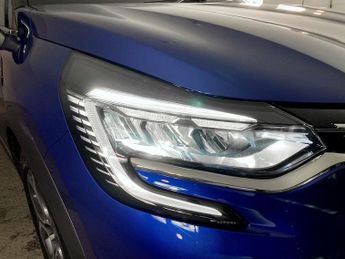 RENAULT CAPTUR 1.6 E-TECH 9.8kWh techno SUV 5dr Petrol Plug-in Hybrid Auto Euro
