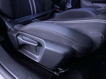 VAUXHALL Corsa Electric 51kWh GS Hatchback 5dr Electric Auto (156 ps)