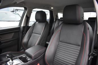 LAND ROVER DISCOVERY SPORT 2.0 D240 MHEV R-Dynamic HSE AUTO 4WD | 1 FORMER OWNER | SERVICE 