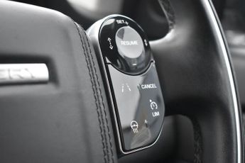 LAND ROVER DISCOVERY SPORT 2.0 D240 MHEV R-Dynamic HSE AUTO 4WD (240ps) 1 FORMER OWNER | SE