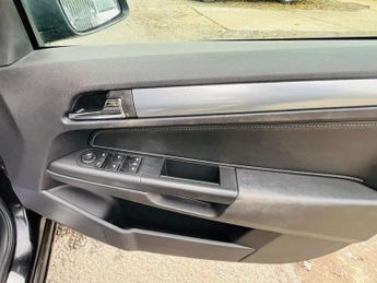 VAUXHALL ASTRA 1.8i 16v Design Hatchback 5dr Petrol Automatic (187 g/km, 138 bh