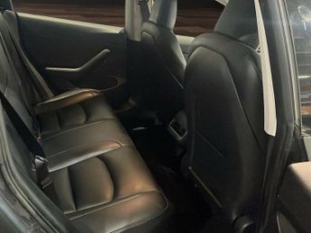 TESLA Model 3 (Dual Motor) Long Range Saloon 4dr Electric Auto 4WDE (346 ps)