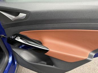 VOLKSWAGEN ID.4 Pro Performance 77kWh 1ST Edition SUV 5dr Electric Auto (204 ps)