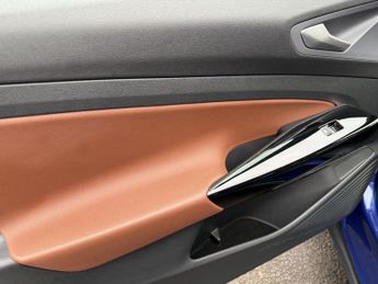 VOLKSWAGEN ID.4 Pro Performance 77kWh 1ST Edition SUV 5dr Electric Auto (204 ps)