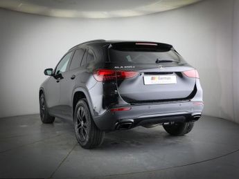 MERCEDES-BENZ GLA 2.0 GLA200d Sport (Executive) SUV 5dr Diesel 8G-DCT Euro 6 (s/s)