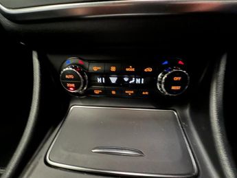 MERCEDES-BENZ 180 2.1 GLA220d Sport (Premium) SUV 5dr Diesel 7G-DCT 4MATIC Euro 6 