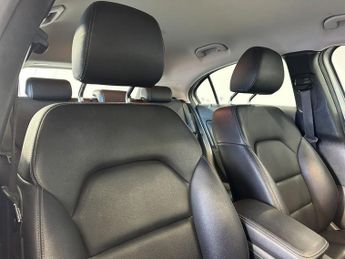 MERCEDES-BENZ A-CLASS 1.5 A180d Sport (Executive) Hatchback 5dr Diesel 7G-DCT Euro 6 (