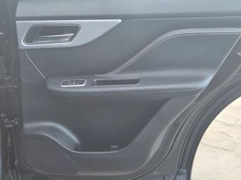 JAGUAR F-PACE 2.0 D180 R-Sport SUV 5dr Diesel Auto AWD Euro 6 (s/s) (180 ps)