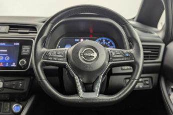 NISSAN LEAF 39kWh Tekna Hatchback 5dr Electric Auto (150 ps)