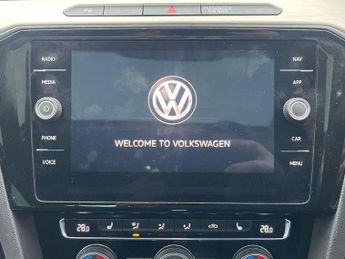 VOLKSWAGEN PASSAT 1.5 TSI EVO GT Saloon 4dr Petrol DSG Euro 6 (s/s) (150 ps)