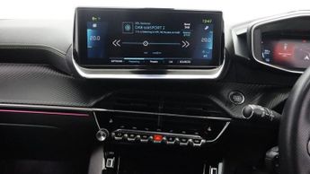 PEUGEOT E-2008 50kWh GT Premium SUV 5dr Electric Auto (136 ps)