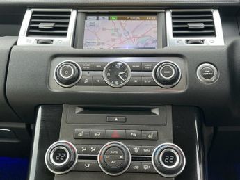 LAND ROVER RANGE ROVER SPORT 3.0 SD V6 HSE SUV 5dr Diesel Auto 4WD Euro 5 (255 bhp)