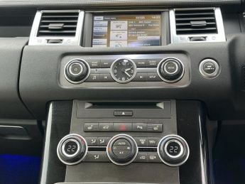 LAND ROVER RANGE ROVER SPORT 3.0 SD V6 HSE SUV 5dr Diesel Auto 4WD Euro 5 (255 bhp)