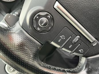 LAND ROVER RANGE ROVER SPORT 3.0 SD V6 HSE SUV 5dr Diesel Auto 4WD Euro 5 (255 bhp)