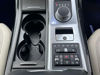 LAND ROVER RANGE ROVER SPORT 3.0 SD V6 HSE SUV 5dr Diesel Auto 4WD Euro 5 (255 bhp)